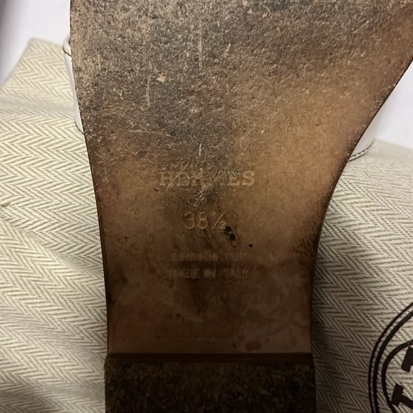 Hermès Oran Sandals - Picture 4 of 4